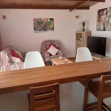 Casitas Conchi Con Piscina De Mazo