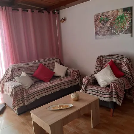 Casitas Conchi Con Piscina De *